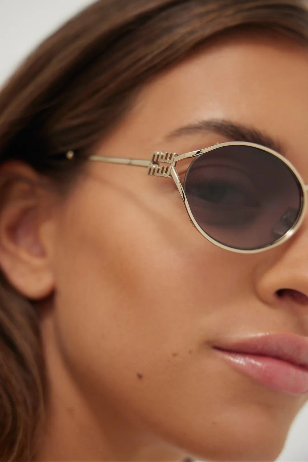 Sunglasses MU52YS
