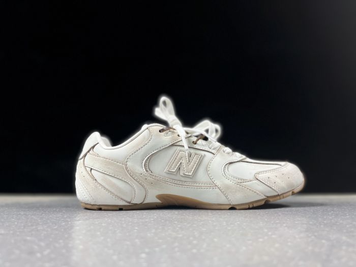 Sneackers MI530 Off-White Leather