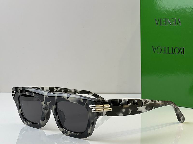 Sunglasses BV1012S