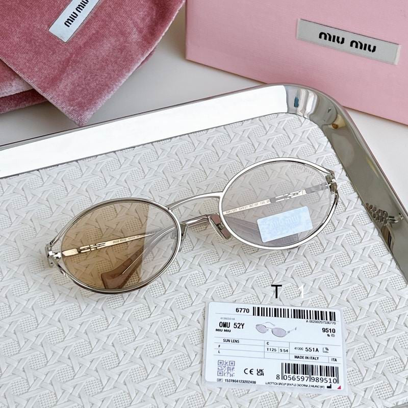Sunglasses MU52YS